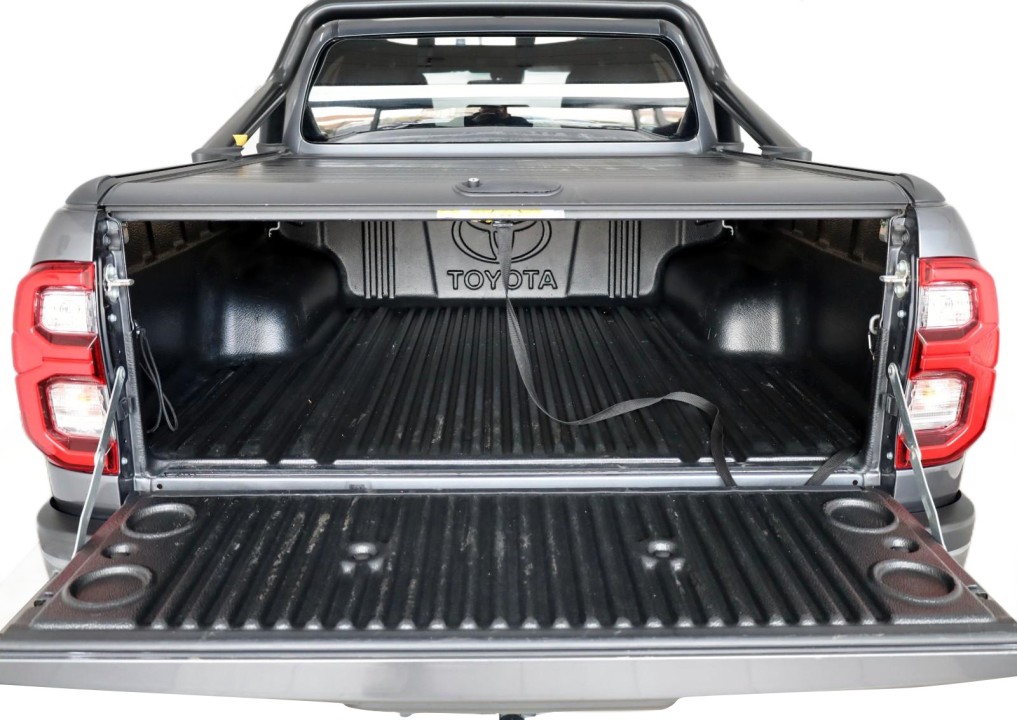 Toyota Hilux Invincible - foto 26