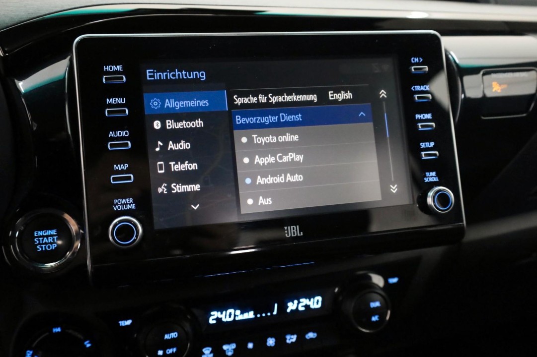 Toyota Hilux Invincible - foto 18