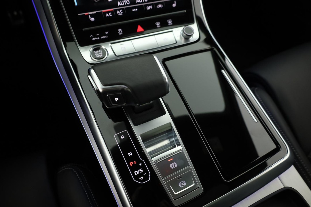 Audi Q8 50TDI quattro tiptronic S-Line - foto 16