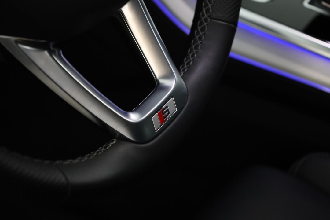 Audi Q8 50TDI quattro tiptronic S-Line - foto 14