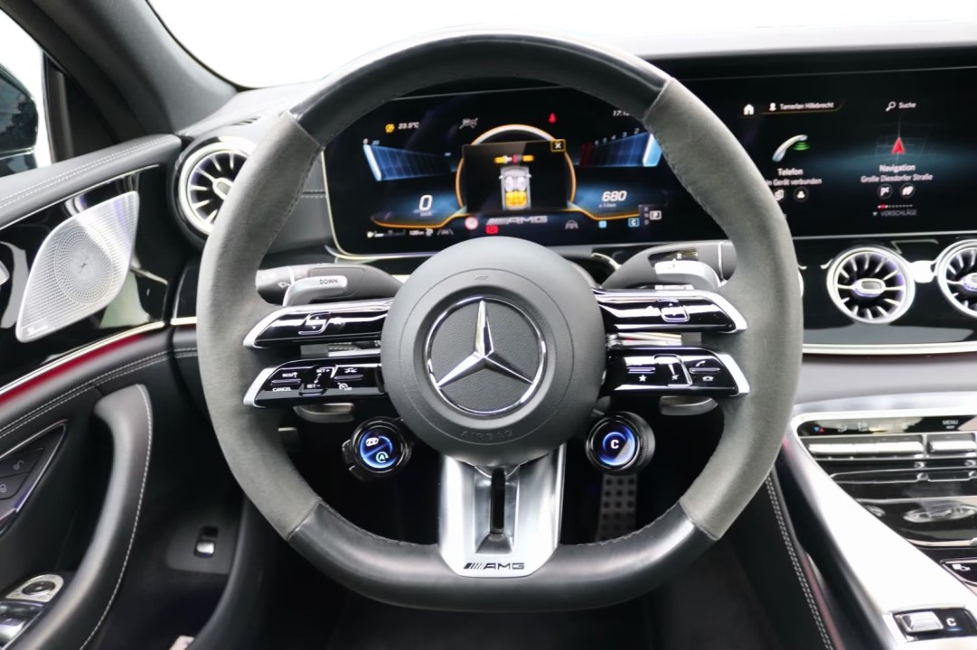 Mercedes-Benz AMG GT 63 S 4MATIC+ - foto 9