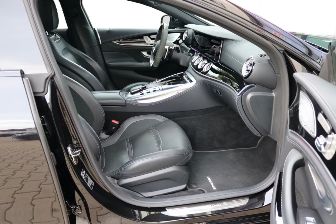 Mercedes-Benz AMG GT 63 S 4MATIC+ - foto 15