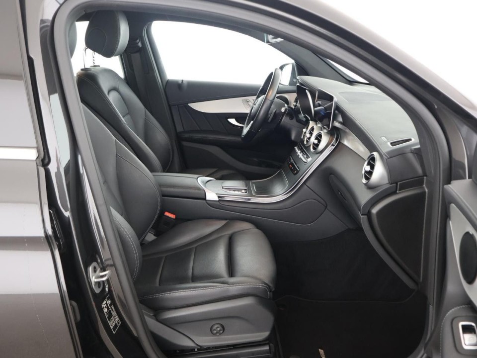 Mercedes-Benz GLC Coupé 220d 4MATIC AMG Line - foto 9