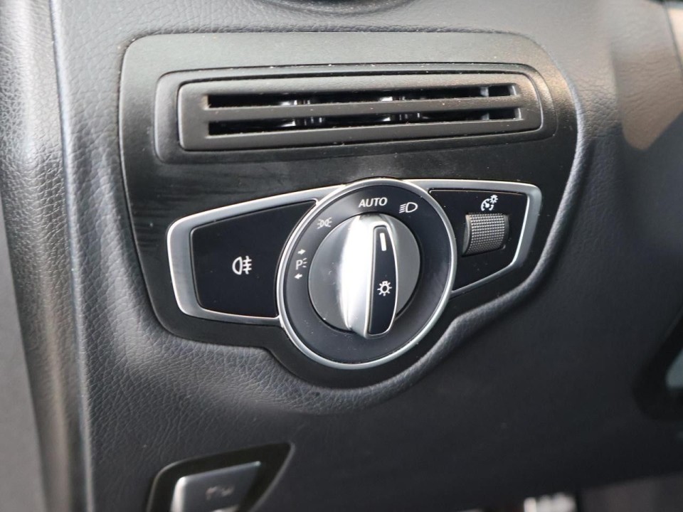 Mercedes-Benz GLC Coupé 220d 4MATIC AMG Line - foto 14