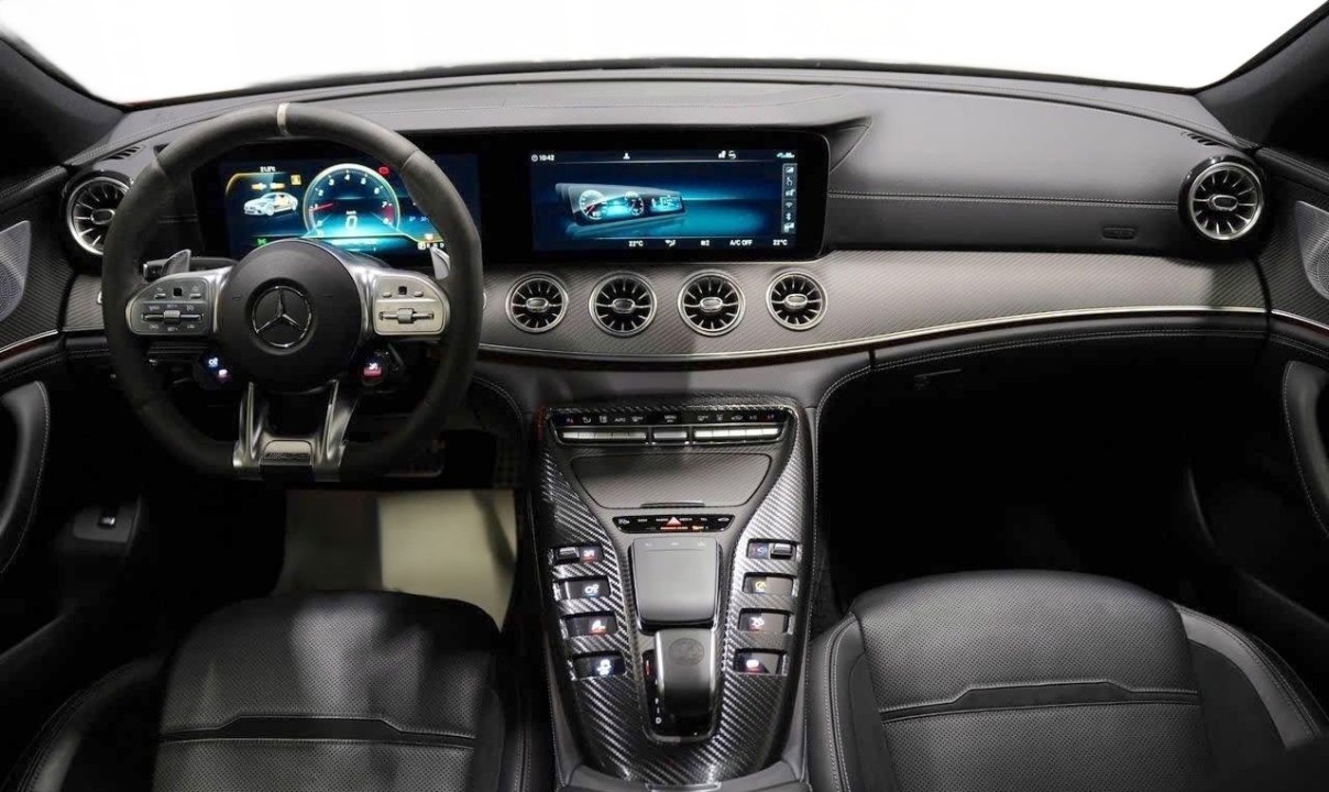 Mercedes-Benz AMG GT 63 S 4MATIC+ - foto 14