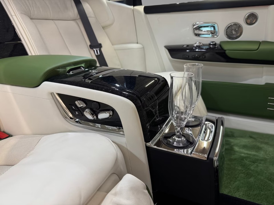 Rolls-Royce Phantom - foto 25