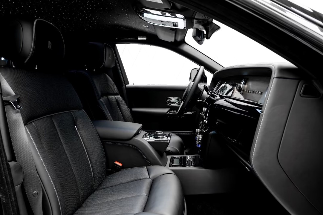 Rolls-Royce Phantom EWB - foto 11