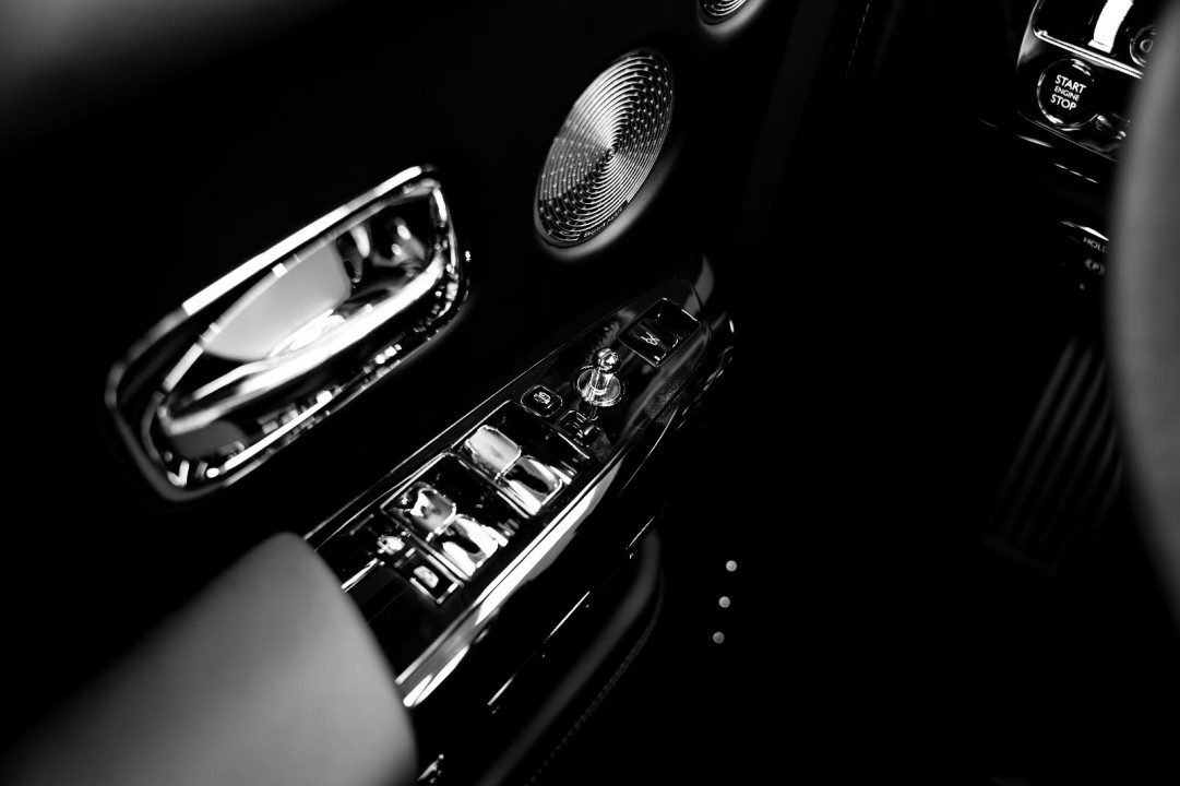 Rolls-Royce Phantom EWB - foto 25