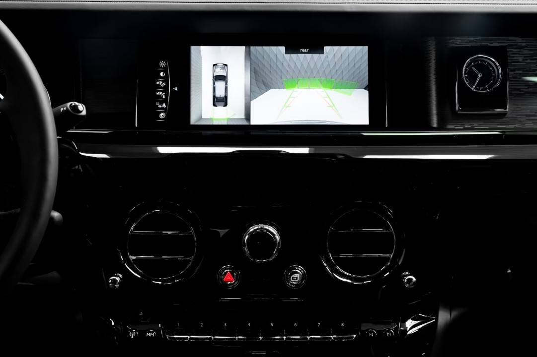 Rolls-Royce Phantom EWB - foto 14