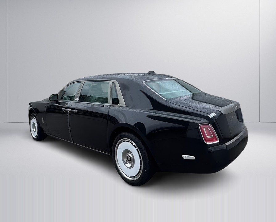 Rolls-Royce Phantom EWB (3)