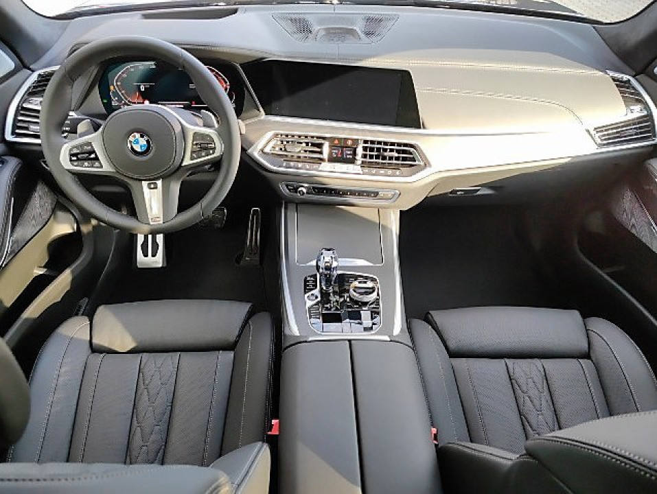 BMW X7 xDrive 40d (5)