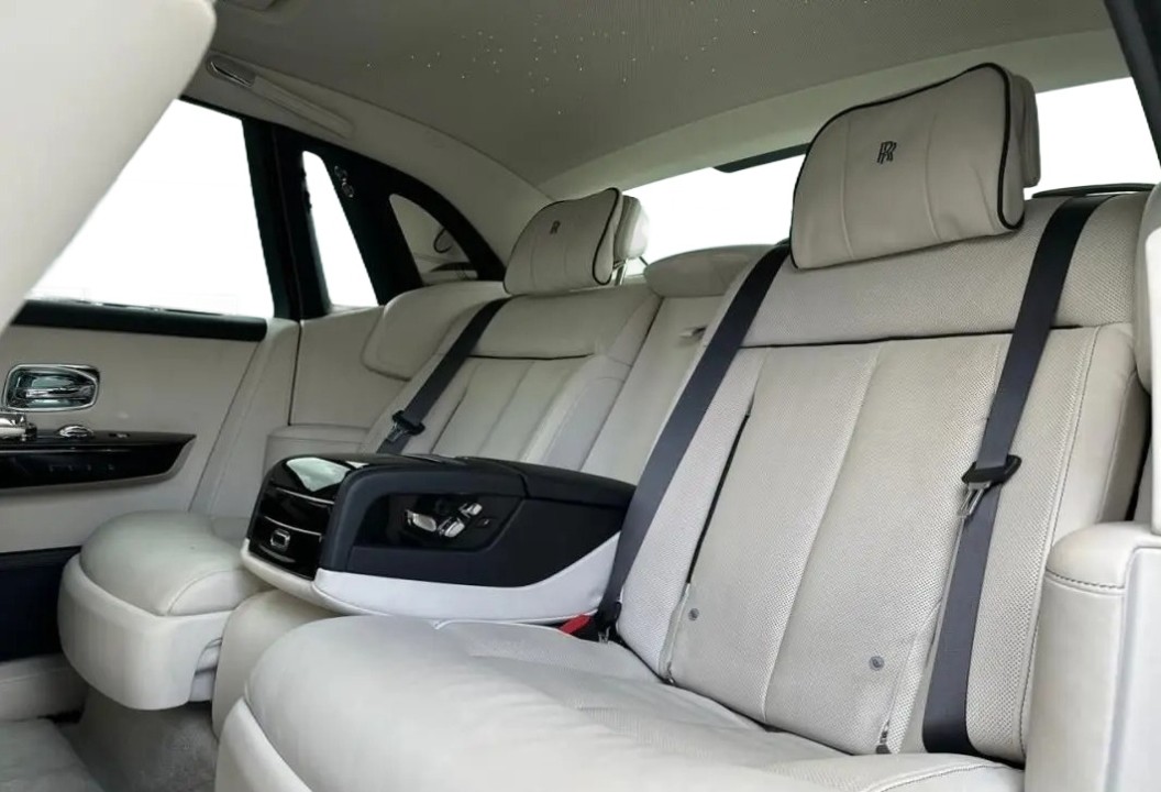 Rolls-Royce Phantom - foto 16