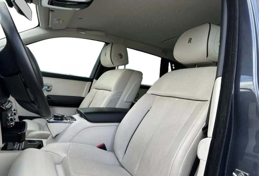 Rolls-Royce Phantom - foto 11