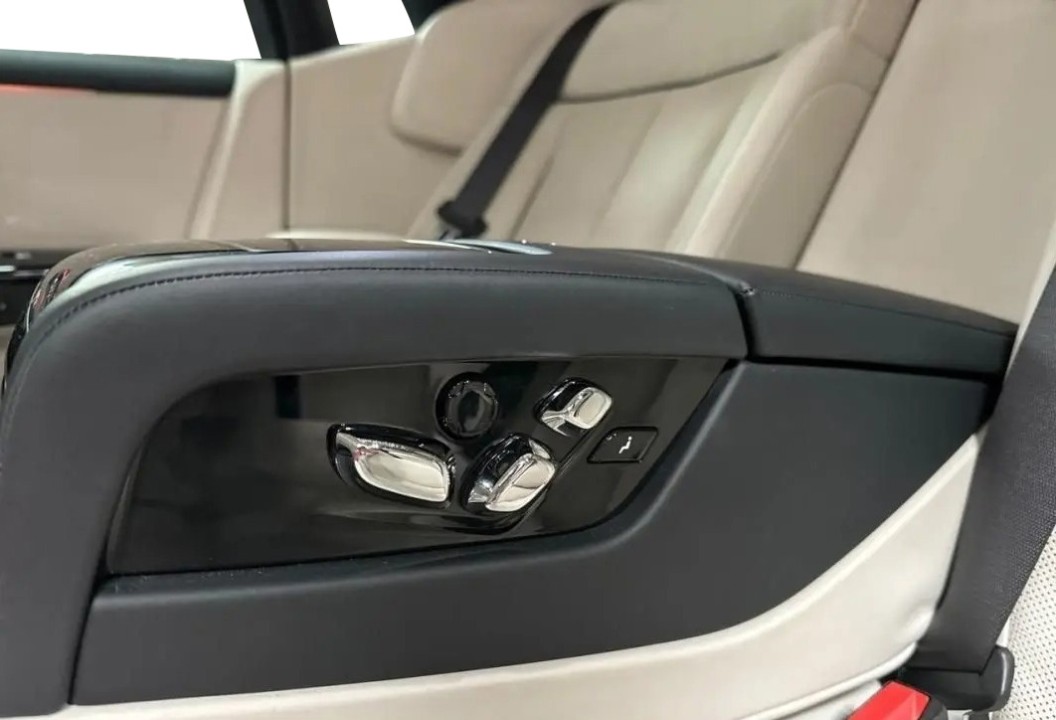 Rolls-Royce Phantom - foto 22