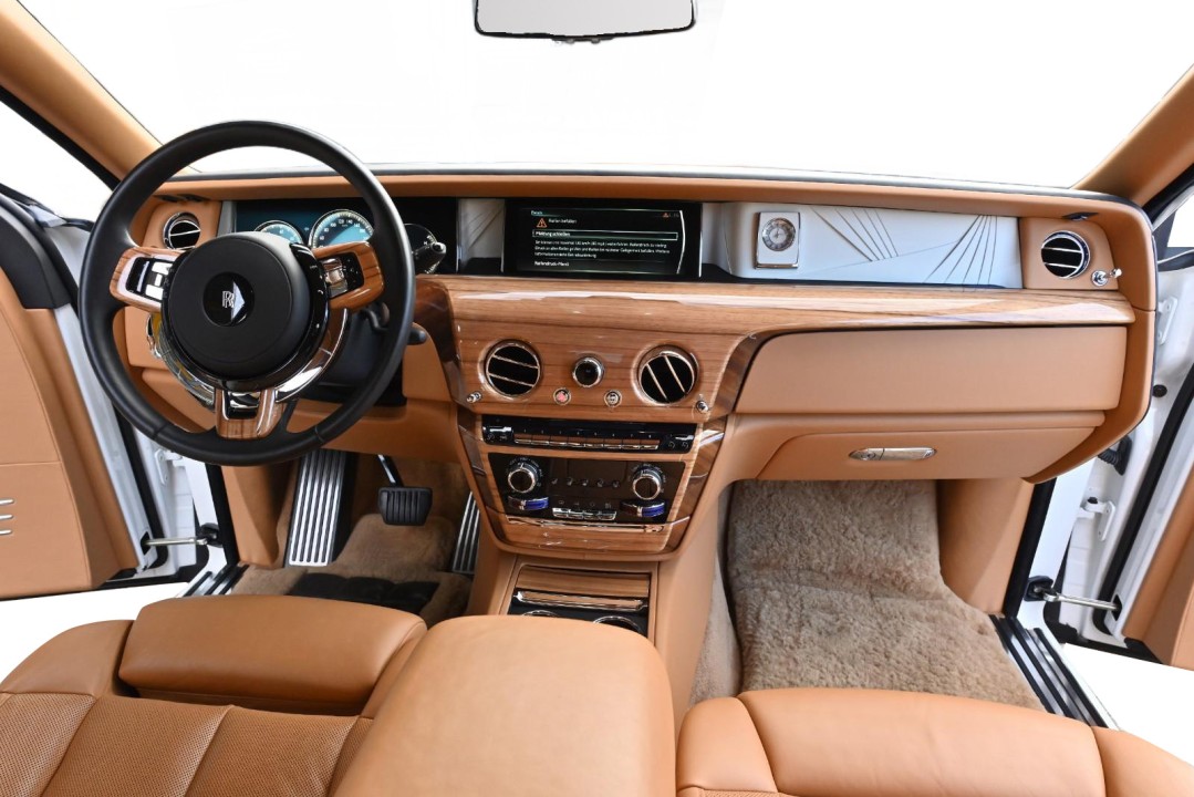 Rolls-Royce Phantom - foto 24