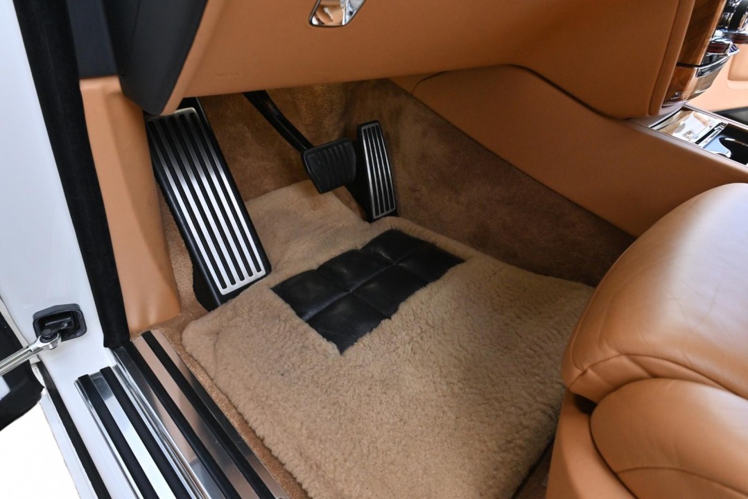 Rolls-Royce Phantom - foto 32