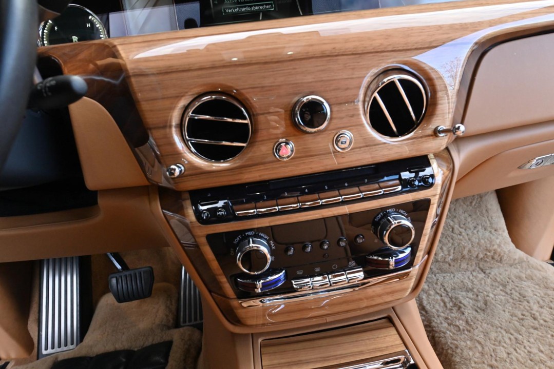 Rolls-Royce Phantom - foto 31