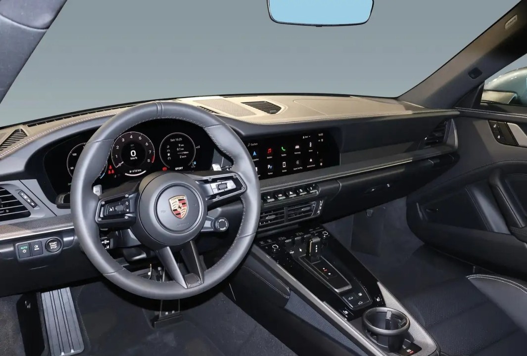 Porsche 911 Carrera - foto 7