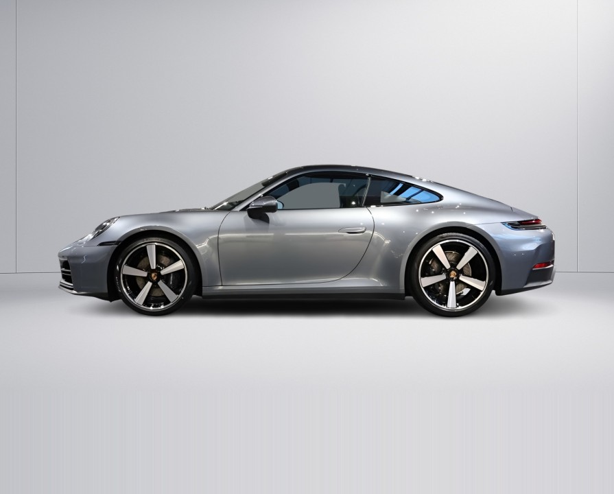 Porsche 911 Carrera (4)