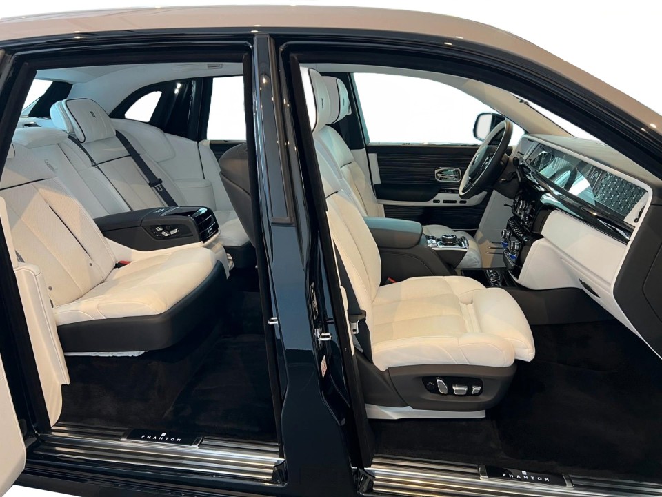 Rolls-Royce Phantom SWB - foto 9