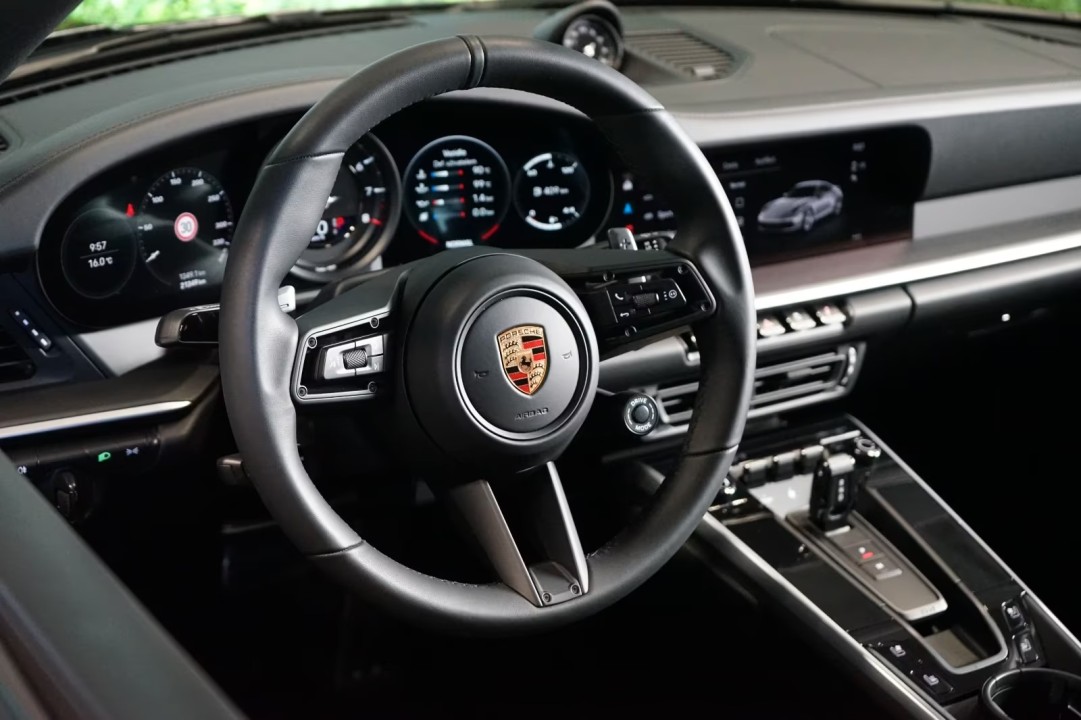 Porsche 911 - foto 7