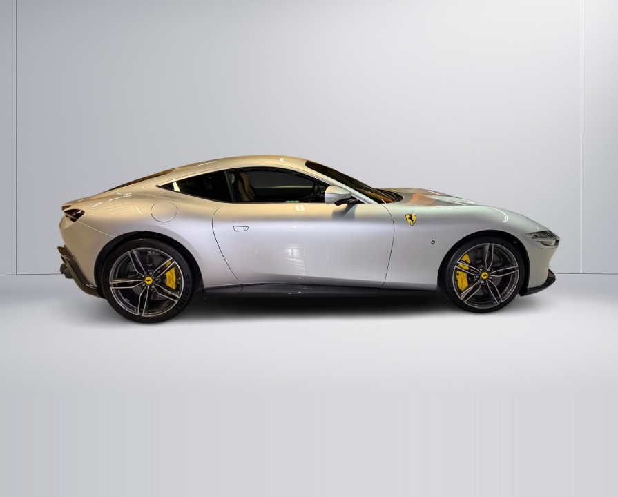 Ferrari Roma (2)