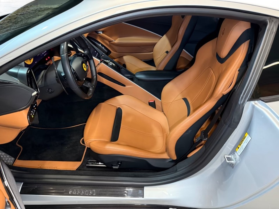 Ferrari Roma - foto 12