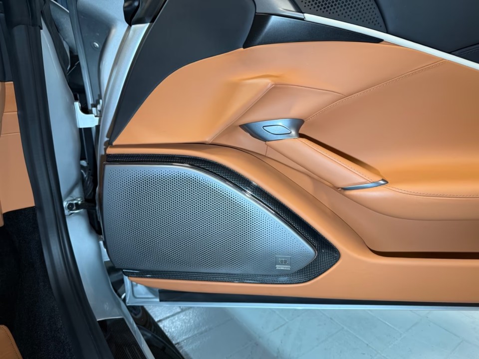 Ferrari Roma - foto 24