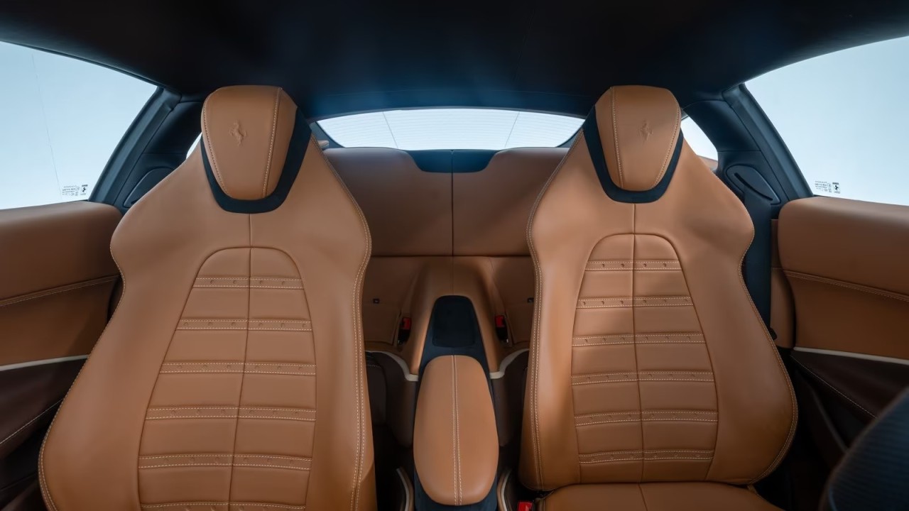 Ferrari Roma - foto 18