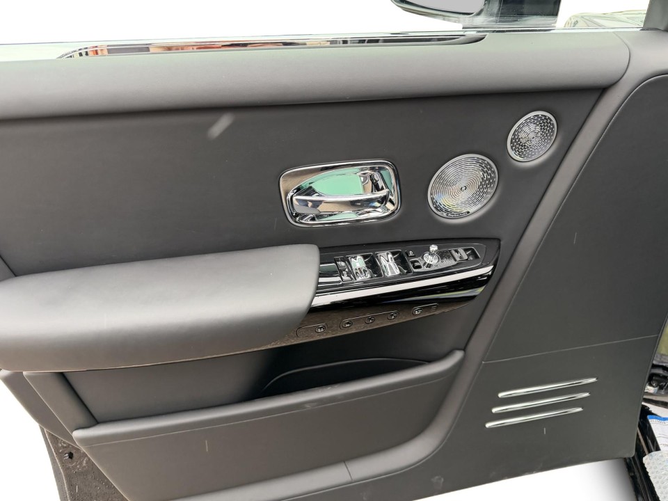 Rolls-Royce Phantom SWB - foto 11