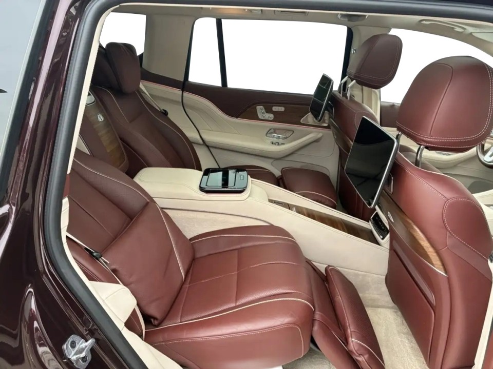 Mercedes-Benz GLS Maybach 600 - foto 8