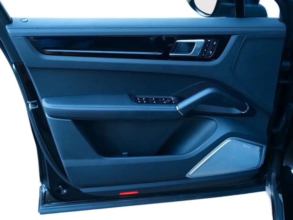 Porsche Cayenne Coupe E-Hybrid Platinum Edition - foto 28