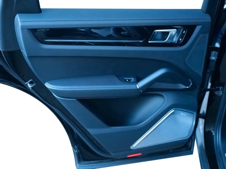 Porsche Cayenne Coupe E-Hybrid Platinum Edition - foto 30