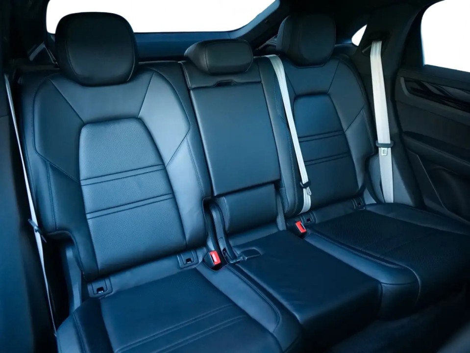 Porsche Cayenne Coupe E-Hybrid Platinum Edition - foto 25