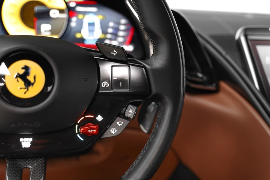 Ferrari Roma - foto 9