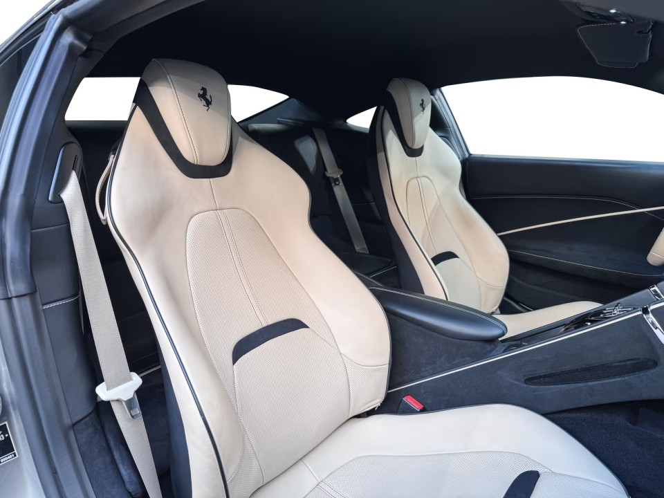 Ferrari Roma - foto 15