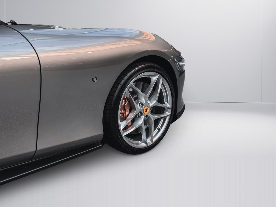 Ferrari Roma - foto 19