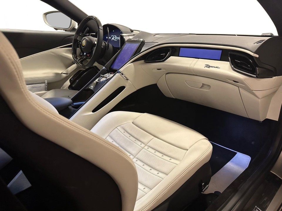 Ferrari Roma - foto 14