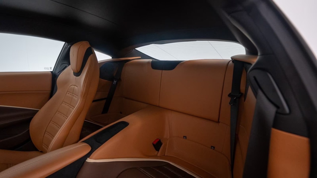 Ferrari Roma - foto 21