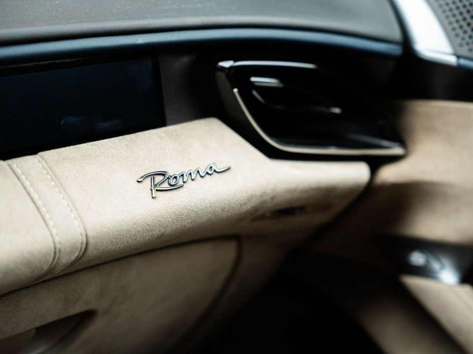 Ferrari Roma - foto 11