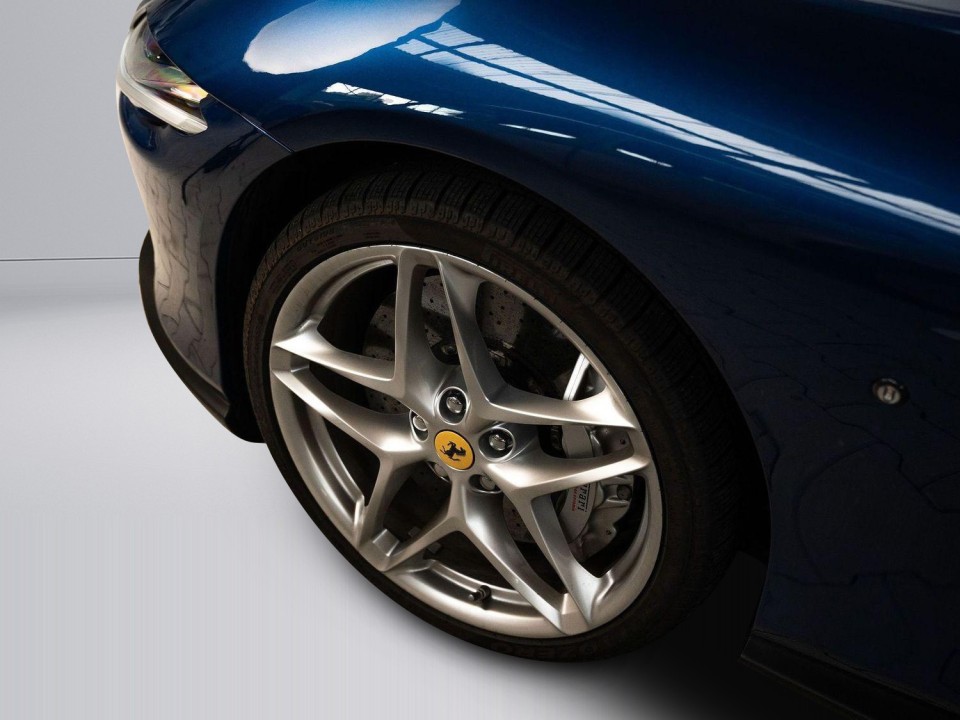 Ferrari Roma - foto 21