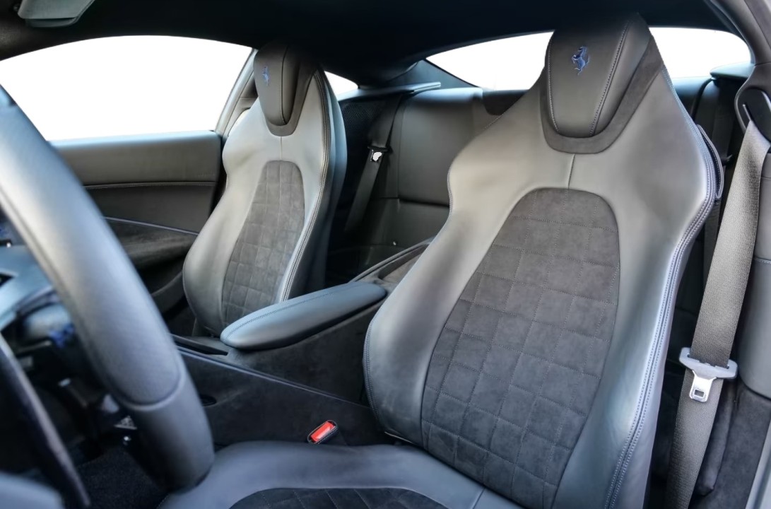 Ferrari Roma - foto 16