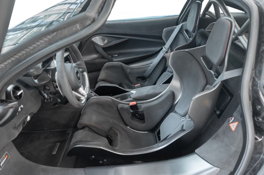 McLaren 750S Coupe - foto 12