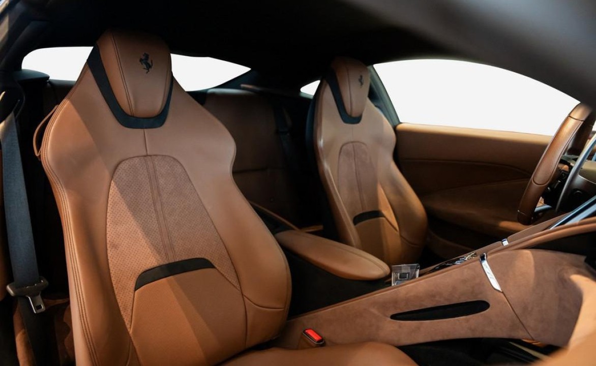 Ferrari Roma - foto 10