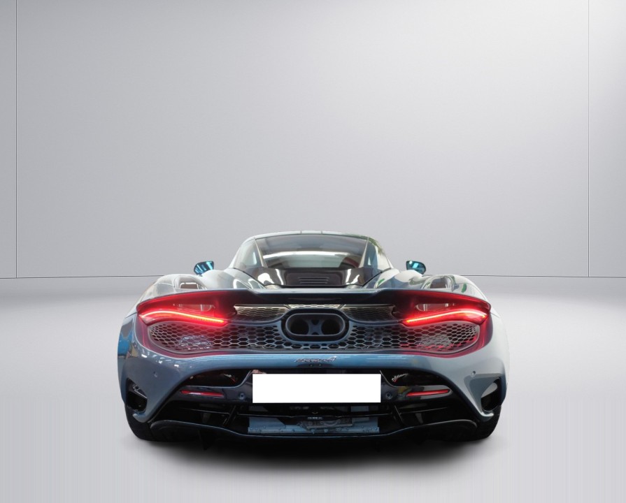 McLaren 750S Coupe (5)
