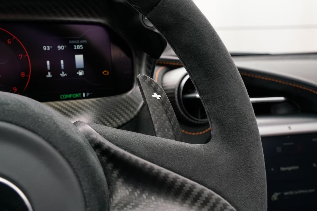 McLaren 750S Spider - foto 12