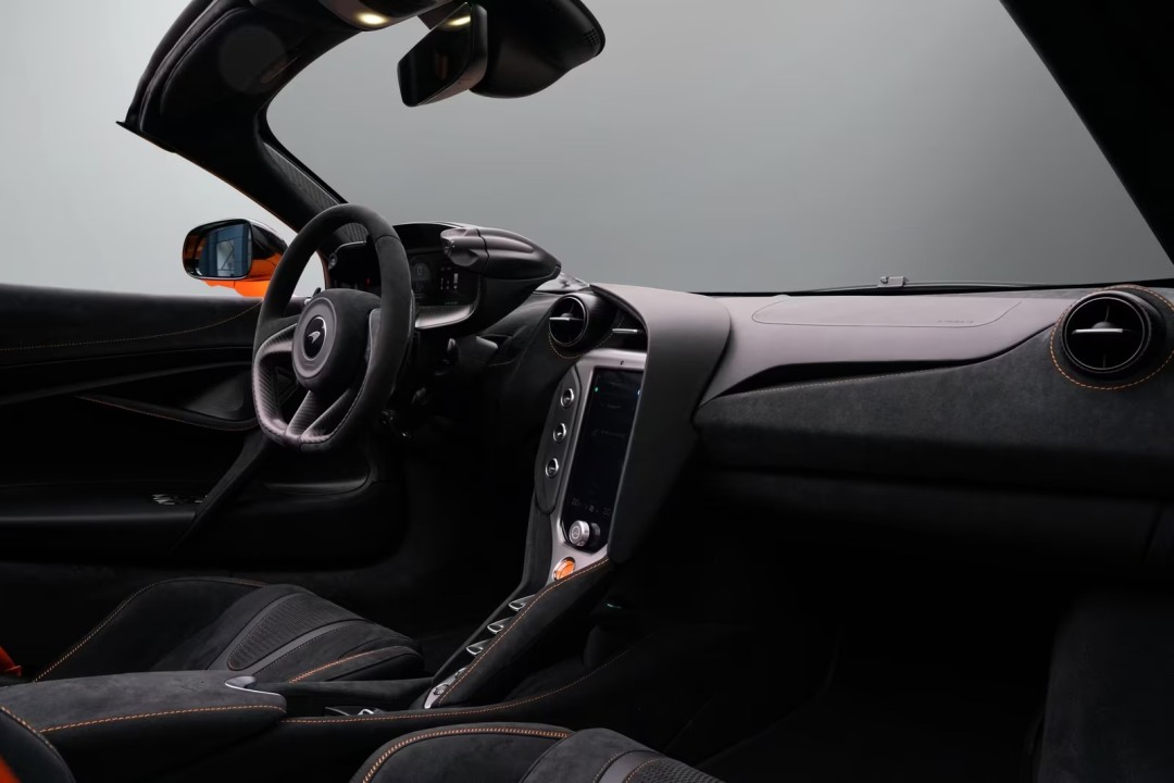 McLaren 750S Spider - foto 11