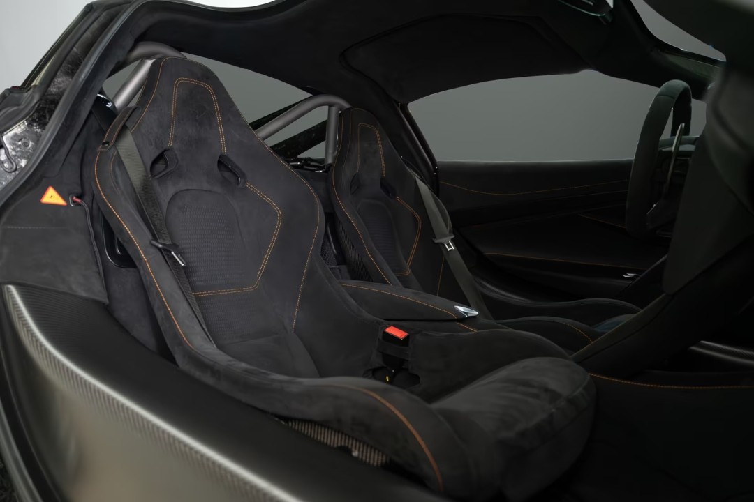 McLaren 750S Coupe - foto 12