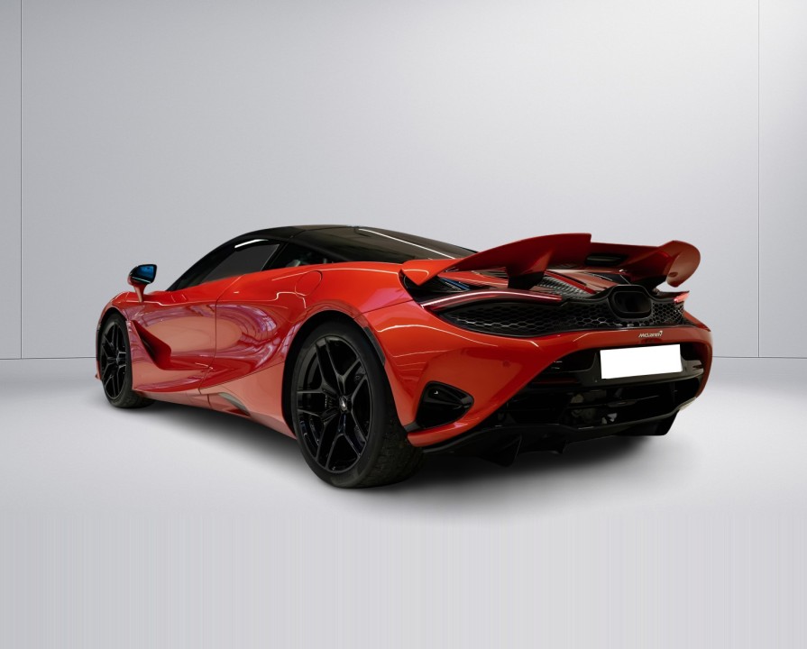 McLaren 750S Coupe (4)