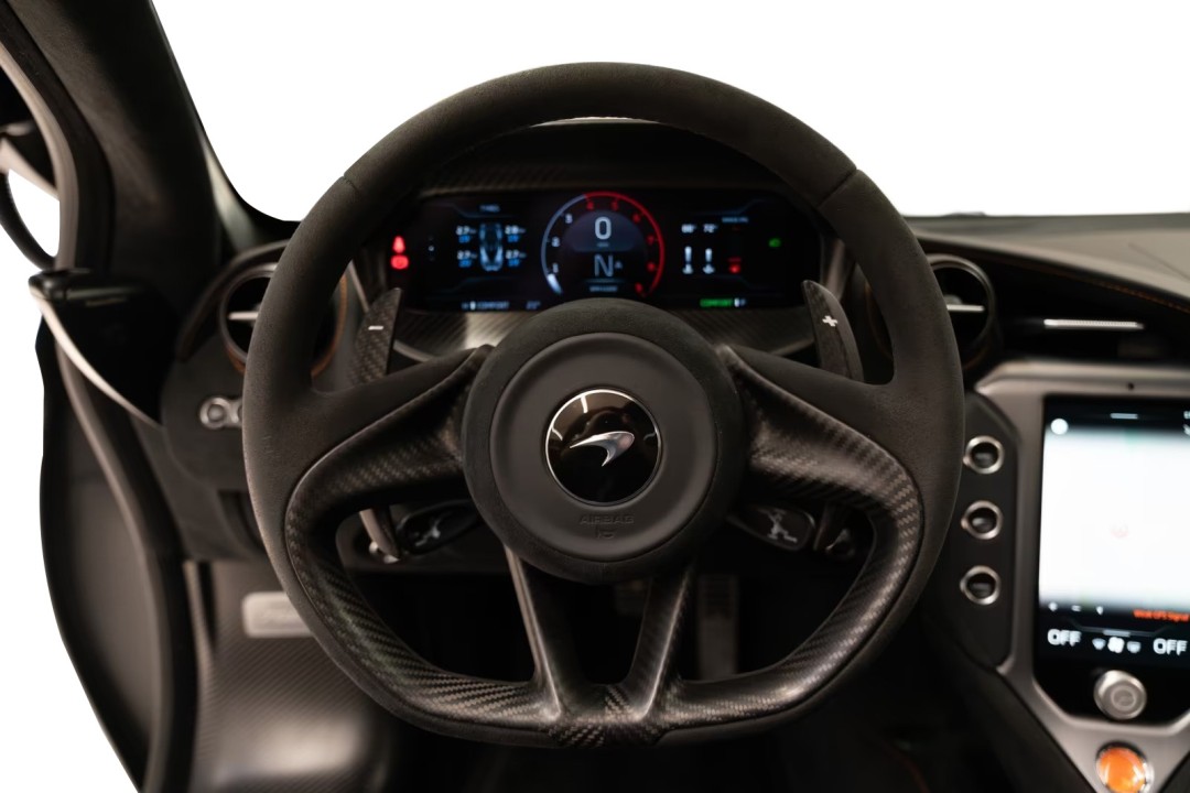 McLaren 750S Coupe - foto 8